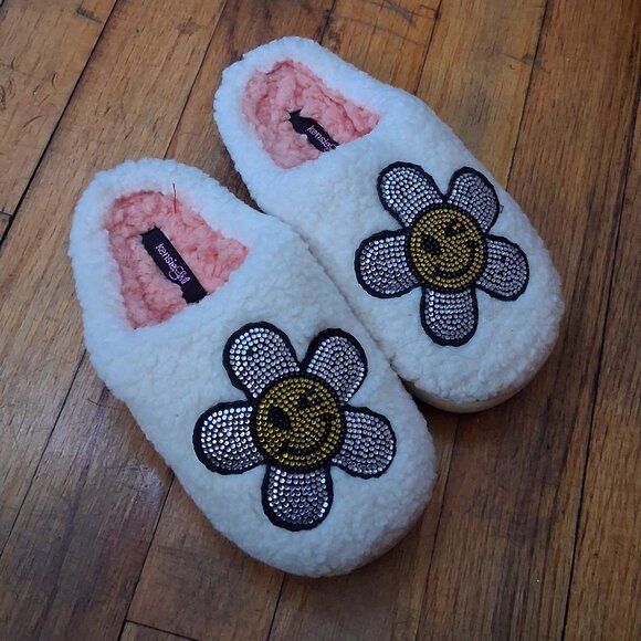 Kensie Girl Slippers Rhinestone Flower - Picture 1 of 6
